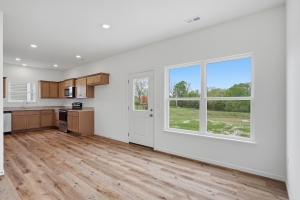 93_3705-w-gibbs-rd-090